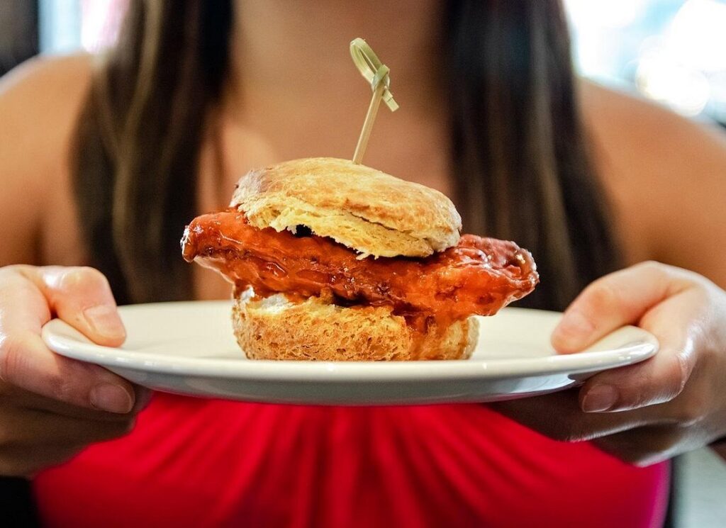 Dallas Food Tour with 5 Local Tastings in Deep Ellum