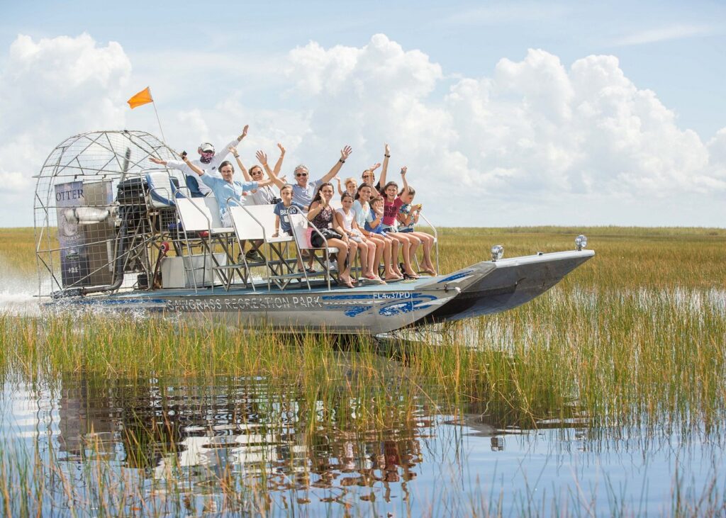 Everglades Airboat, Wildlife Exhibit & Roundtrip Bus from Miami