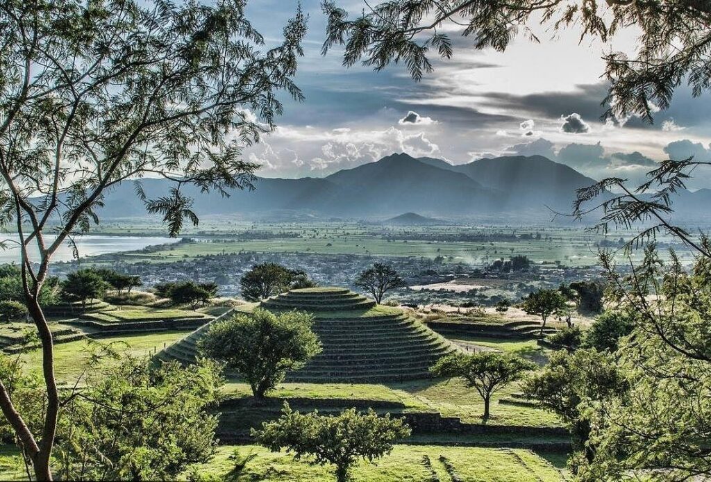 The Fire TOUR – Pyramids, Volcanoes, Agaves & Tequila